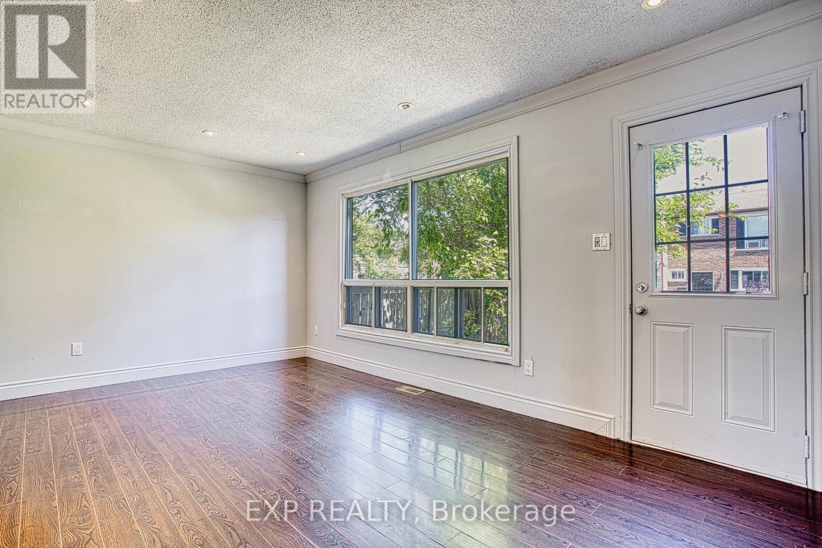 #85 75 BERKINDALE DRIVE - 14