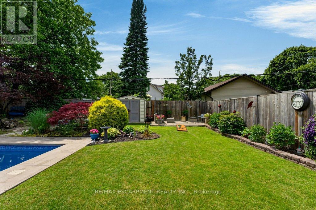 15 ROXANNE DRIVE - 30