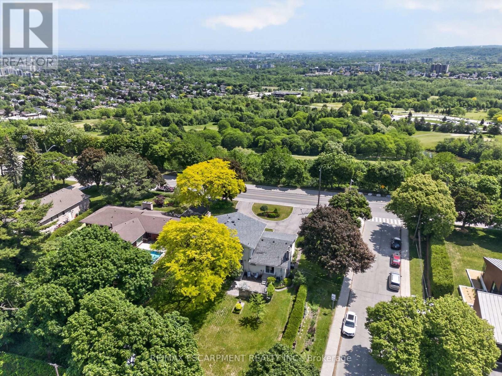 564 MOUNTAIN BROW BOULEVARD - 3