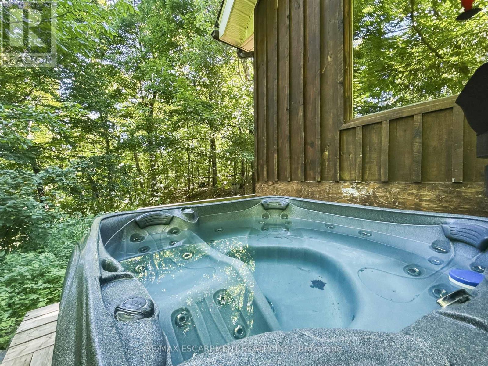 1700 LORIMER LAKE ROAD E - 26