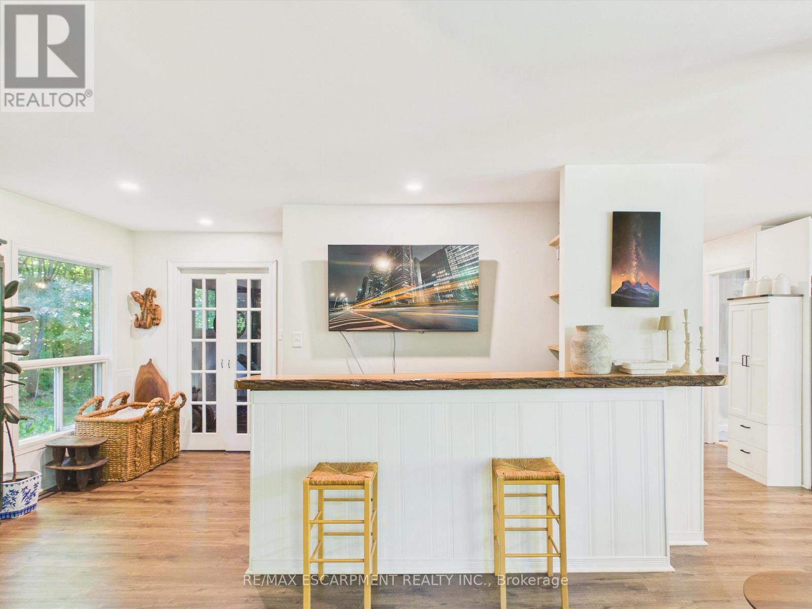 1700 LORIMER LAKE ROAD E - 8