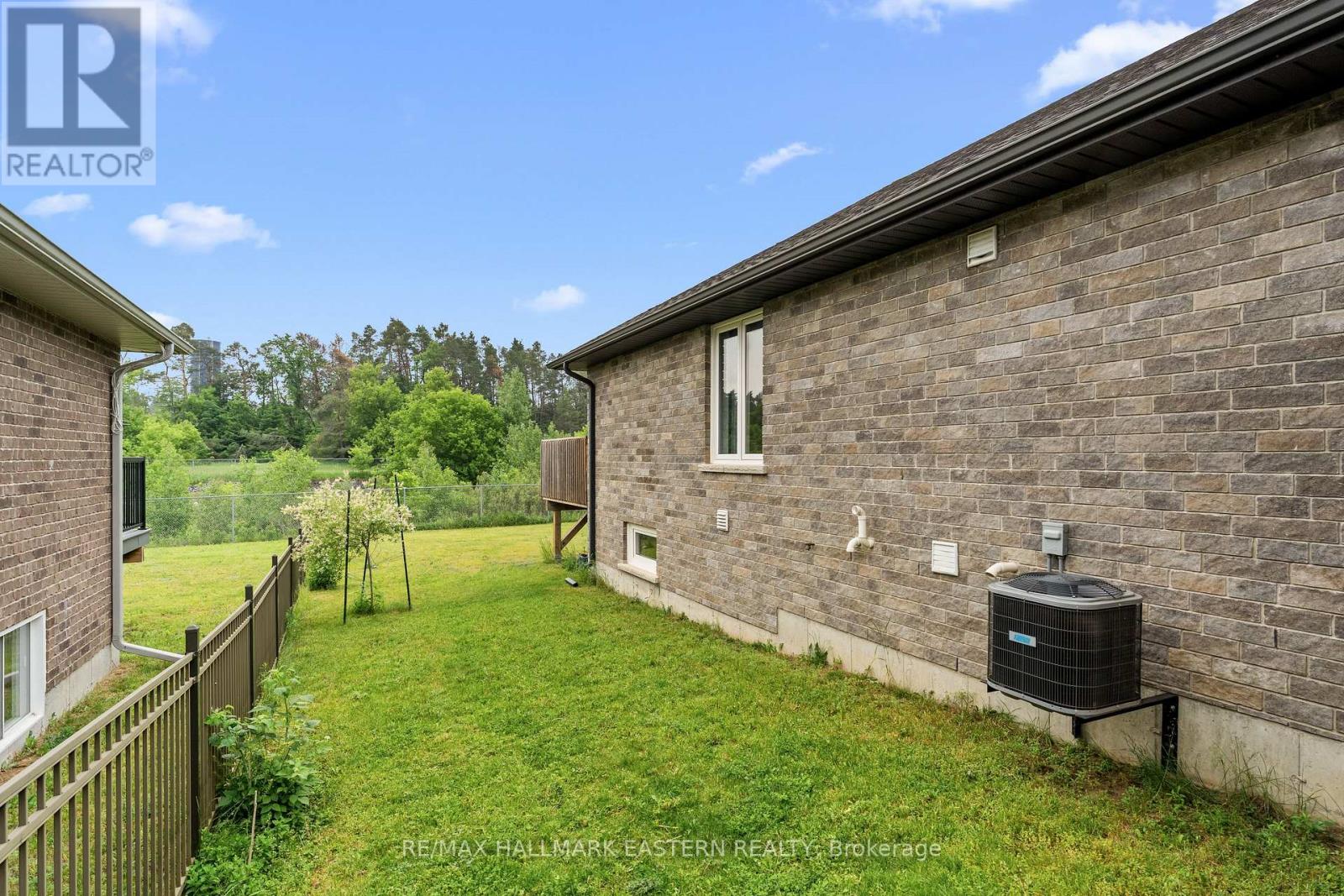 7 MILLPOND LANE - 20