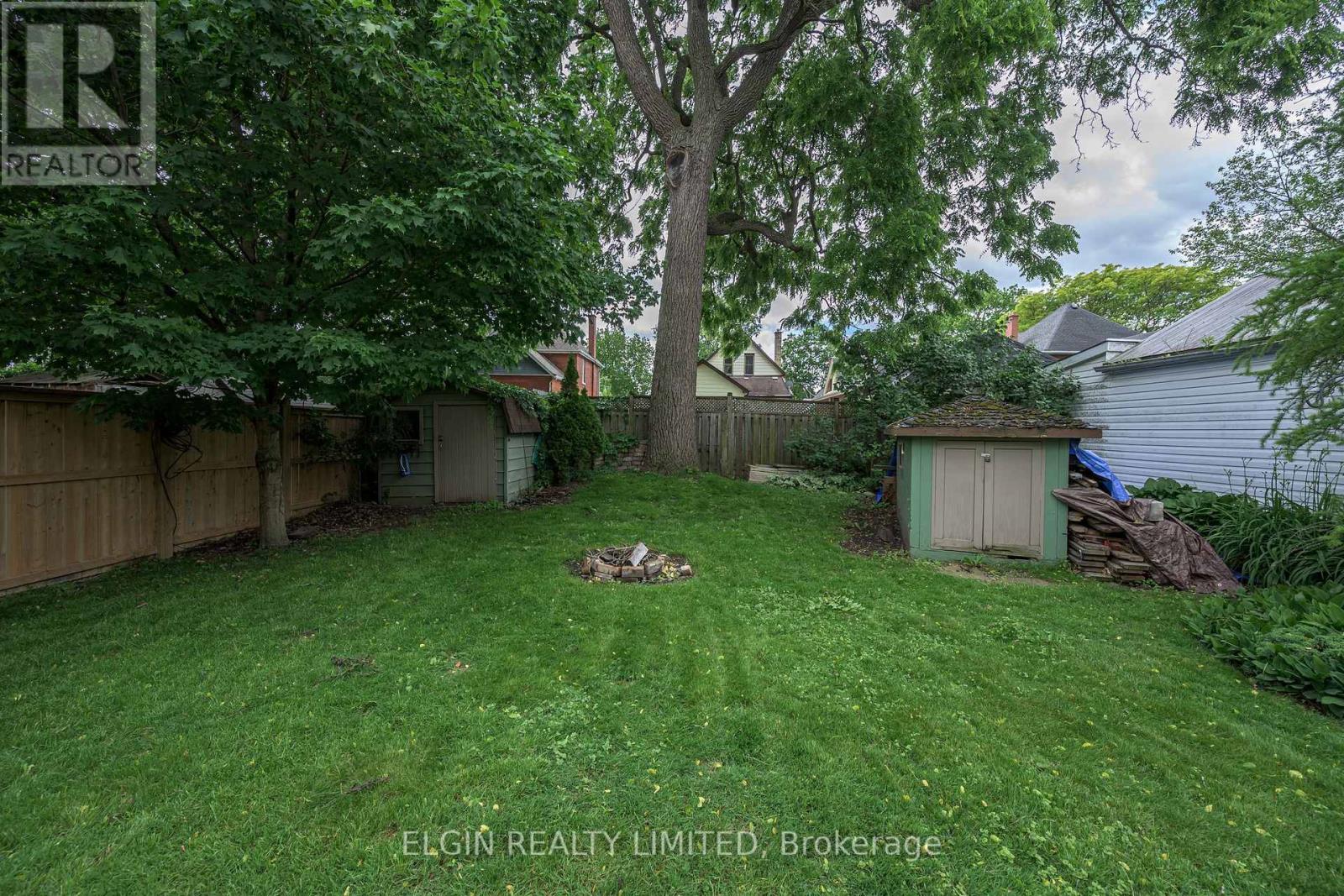25 LOCUST STREET - 24