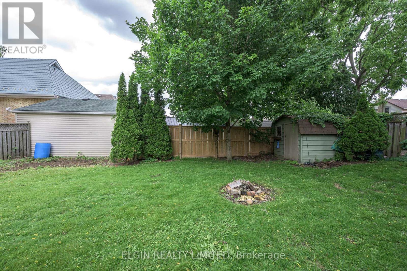 25 LOCUST STREET - 28