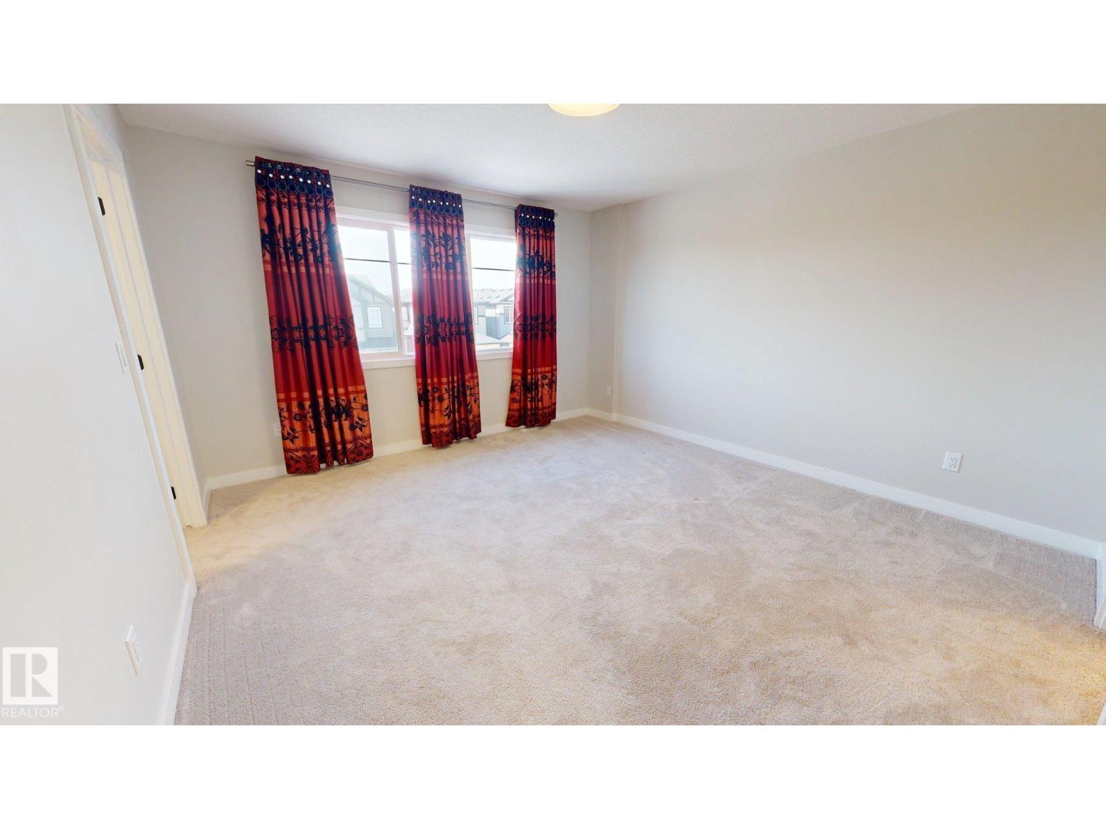 6404 27 AV SW - 10