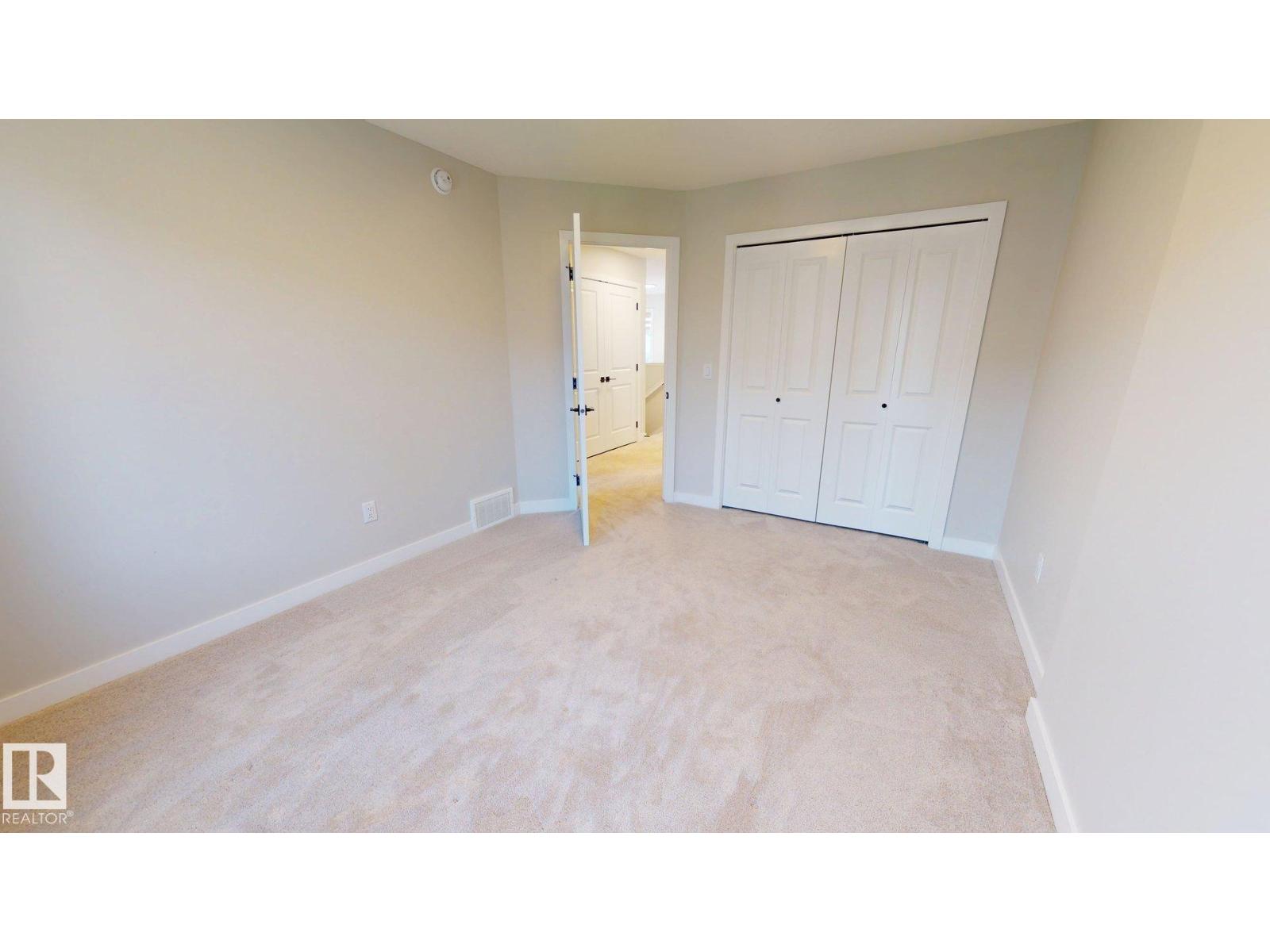 6404 27 AV SW - 17