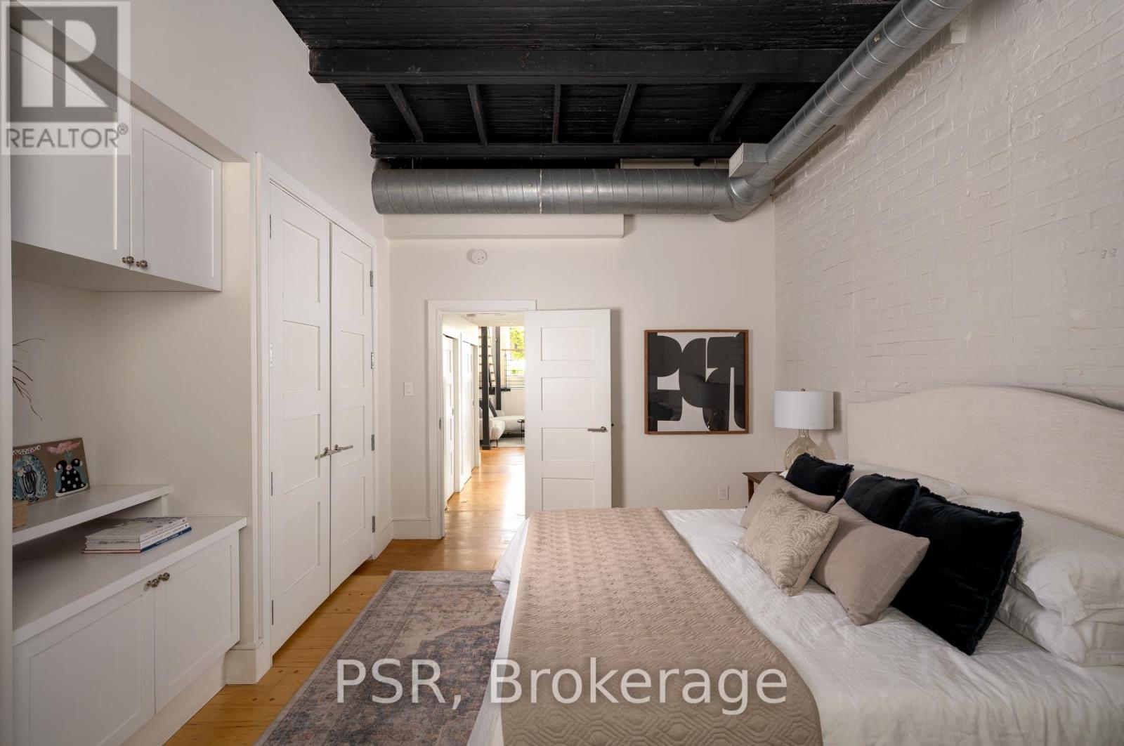 #8 20 BROCKTON AVENUE - 19
