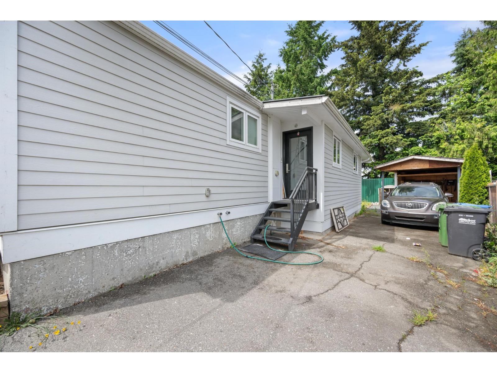 2225 CRYSTAL COURT, Abbotsford
