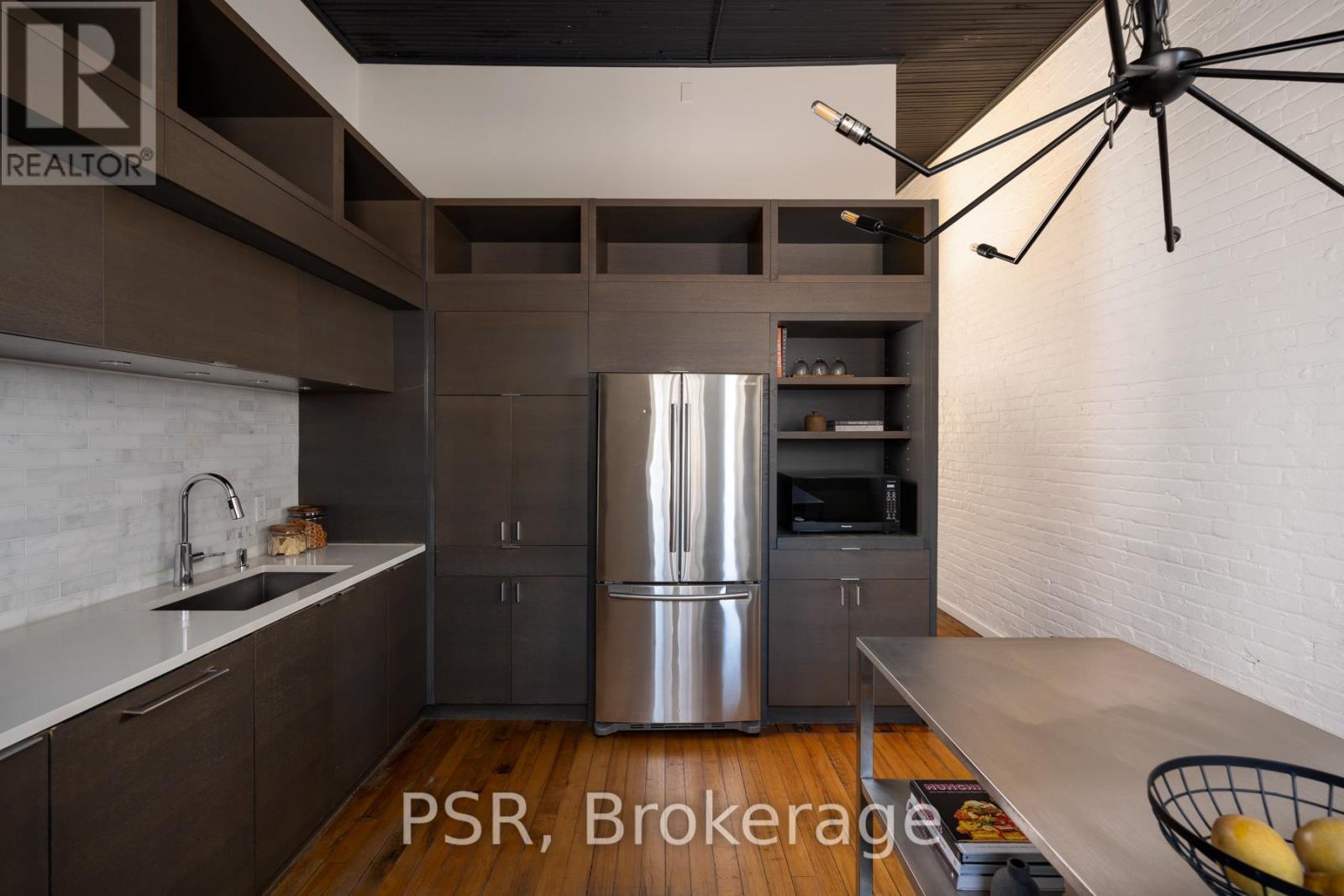 #8 20 BROCKTON AVENUE - 30