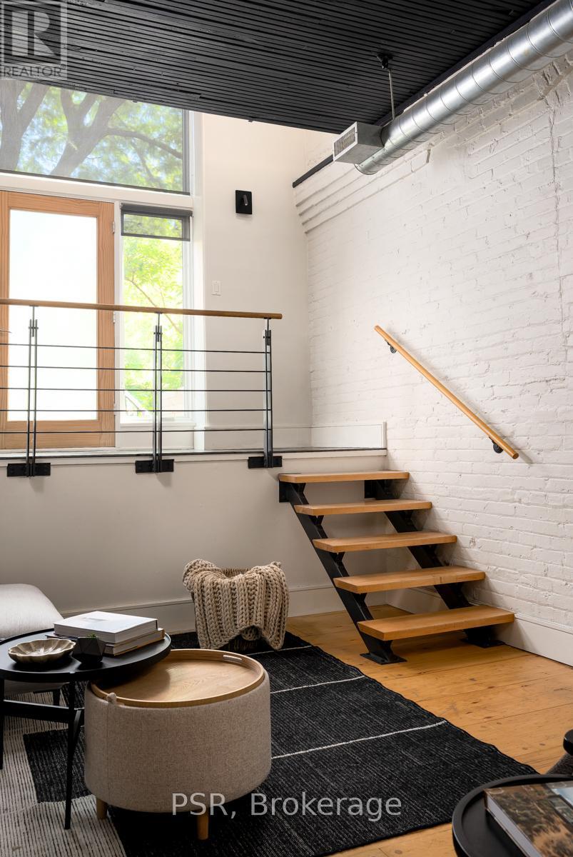 #8 20 BROCKTON AVENUE - 4