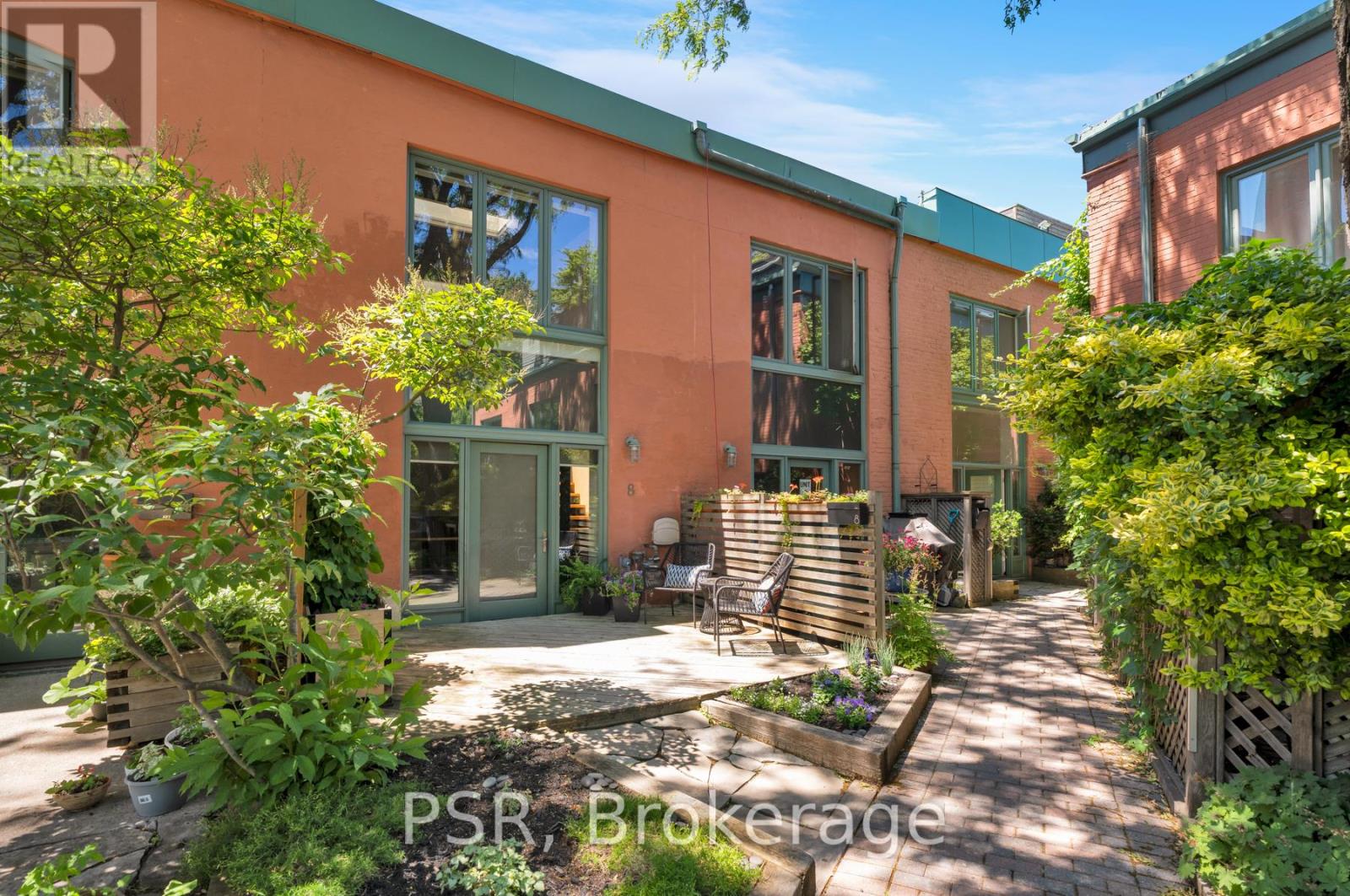 #8 20 BROCKTON AVENUE - 38