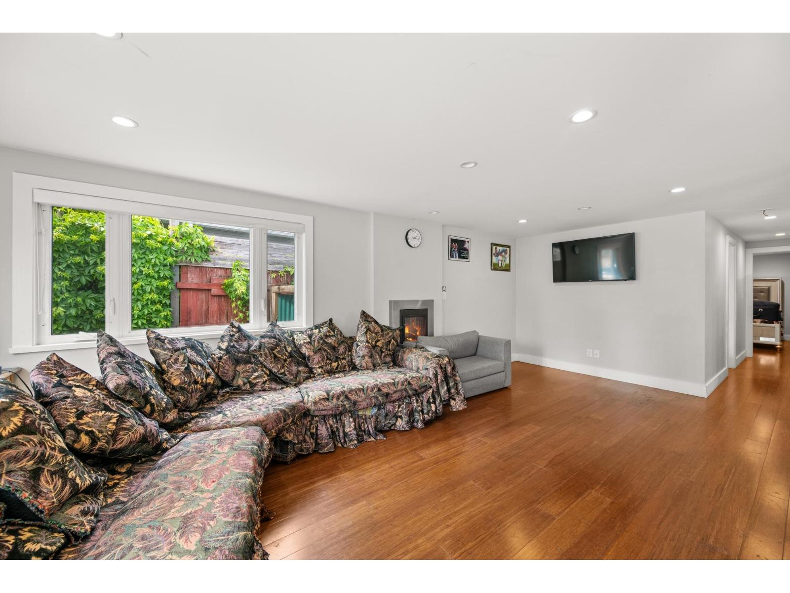 2225 CRYSTAL COURT, Abbotsford