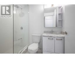 1202 - 2221 Yonge Street, Toronto, ON M4S0B8 Photo 9