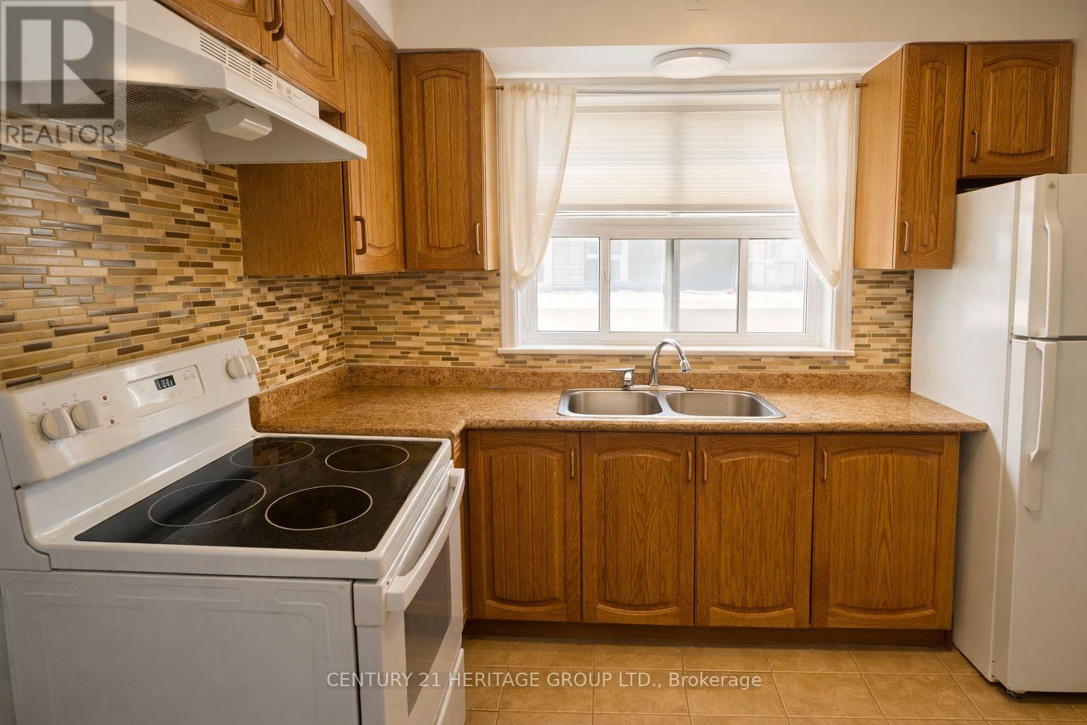 21 GARTHDALE COURT - 6