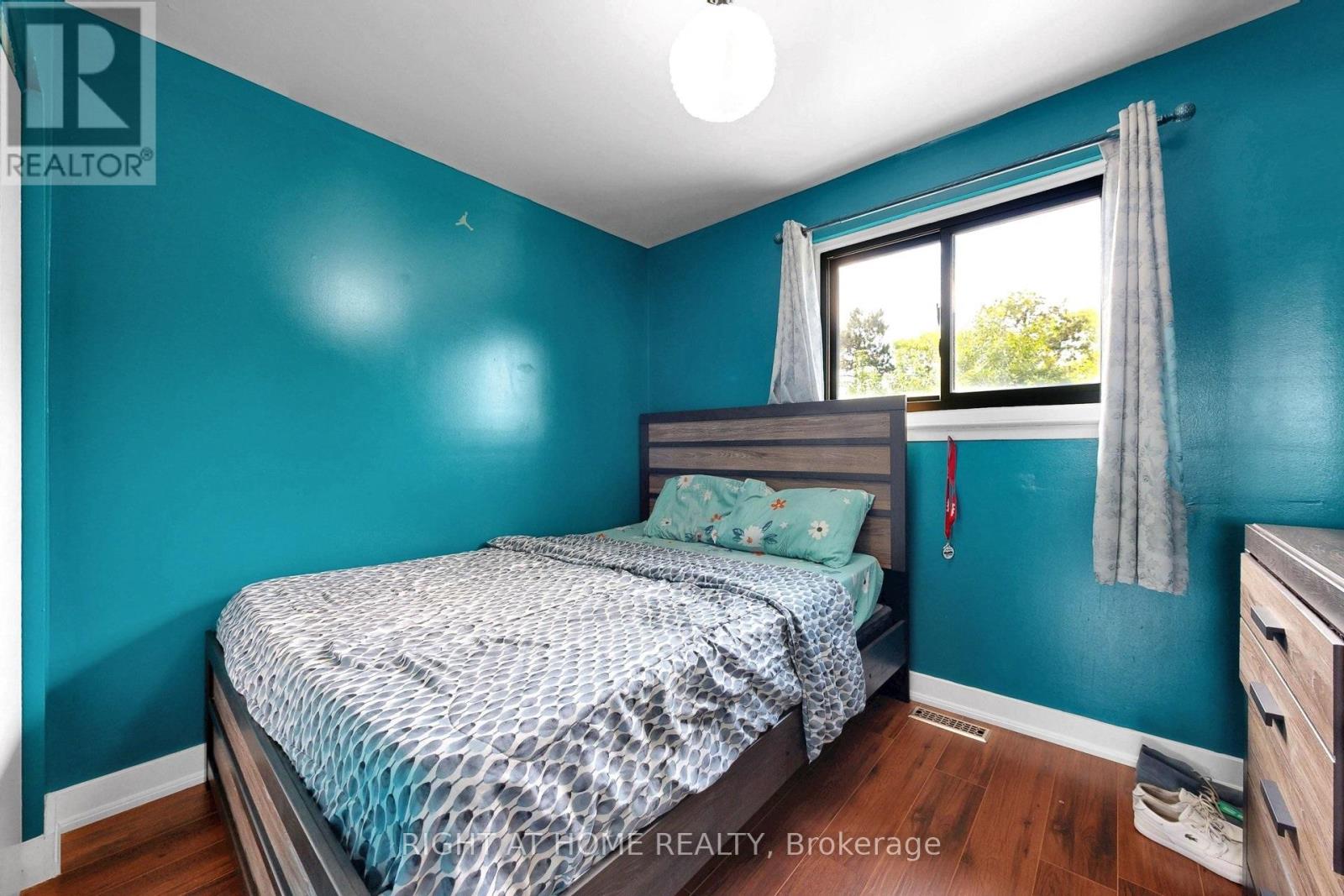 41 FLAMINGO CRESCENT - 27