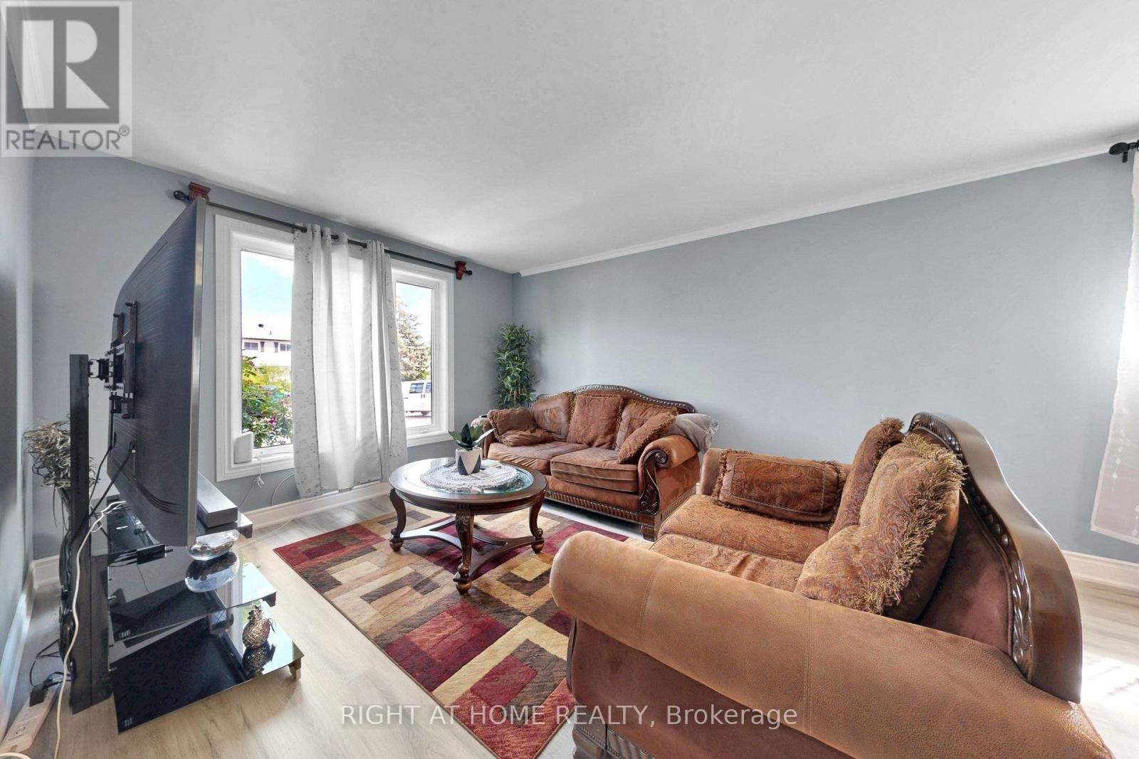 41 FLAMINGO CRESCENT - 3