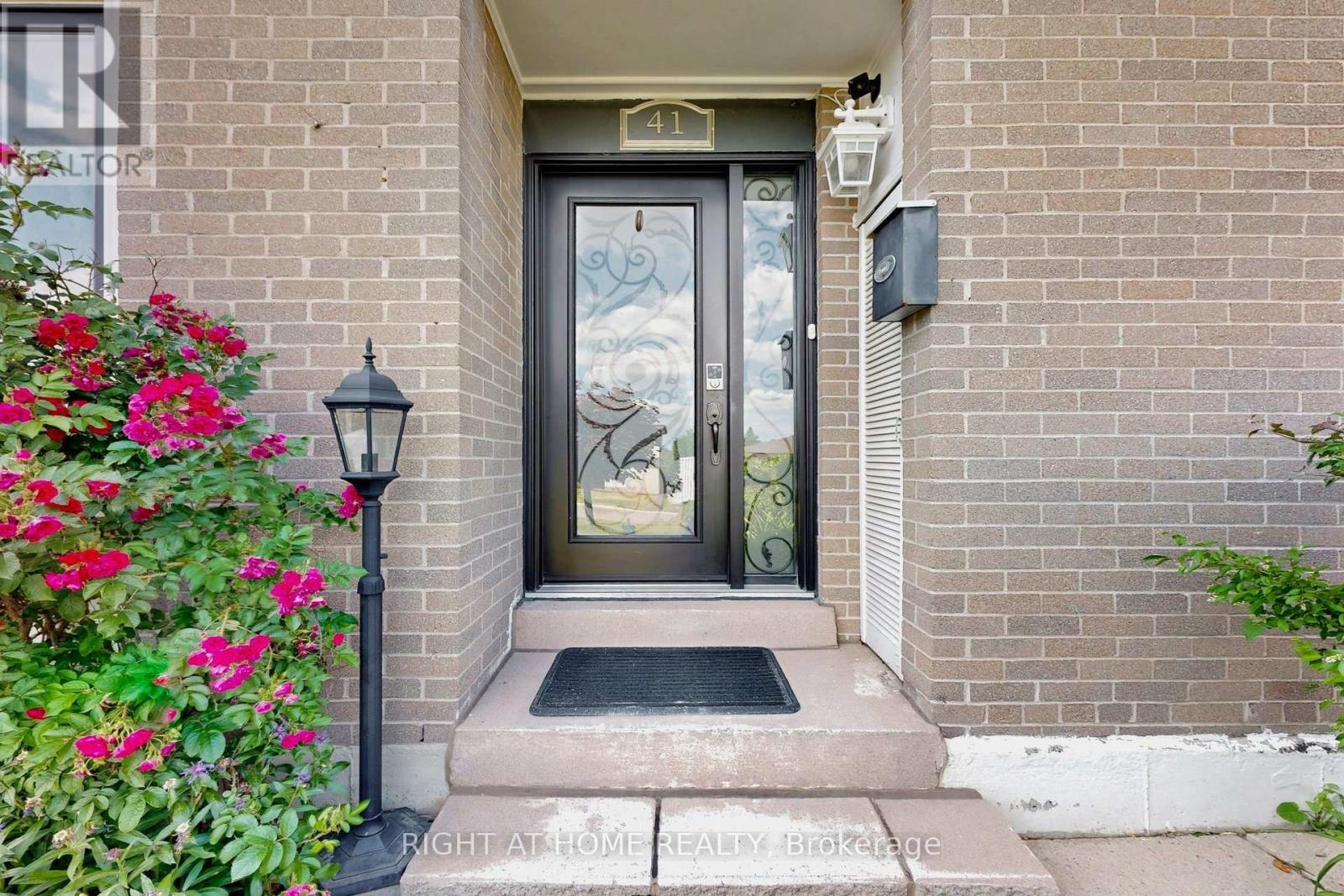 41 FLAMINGO CRESCENT - 48