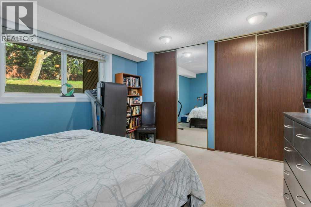 #13 80 Piper Drive - 24