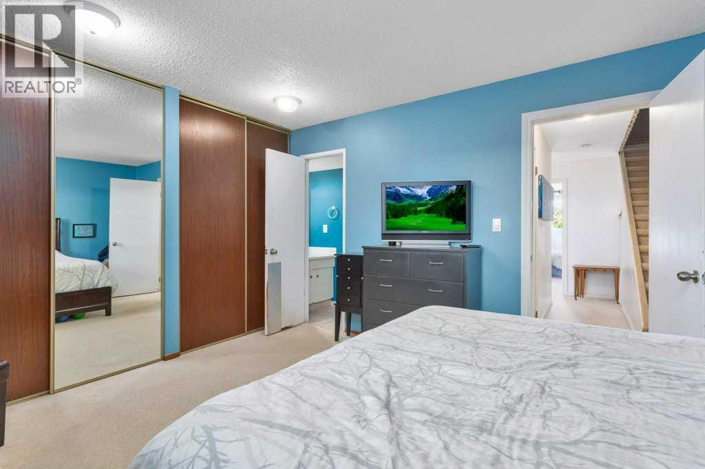 #13 80 Piper Drive - 27