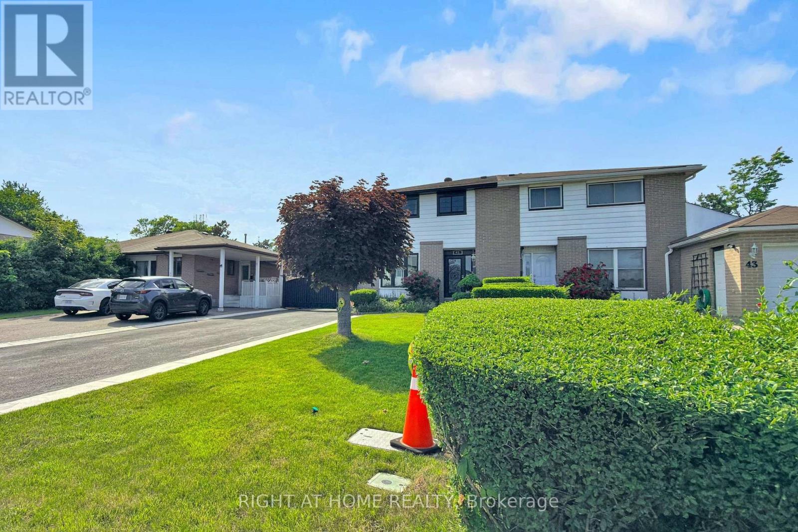 41 FLAMINGO CRESCENT - 45