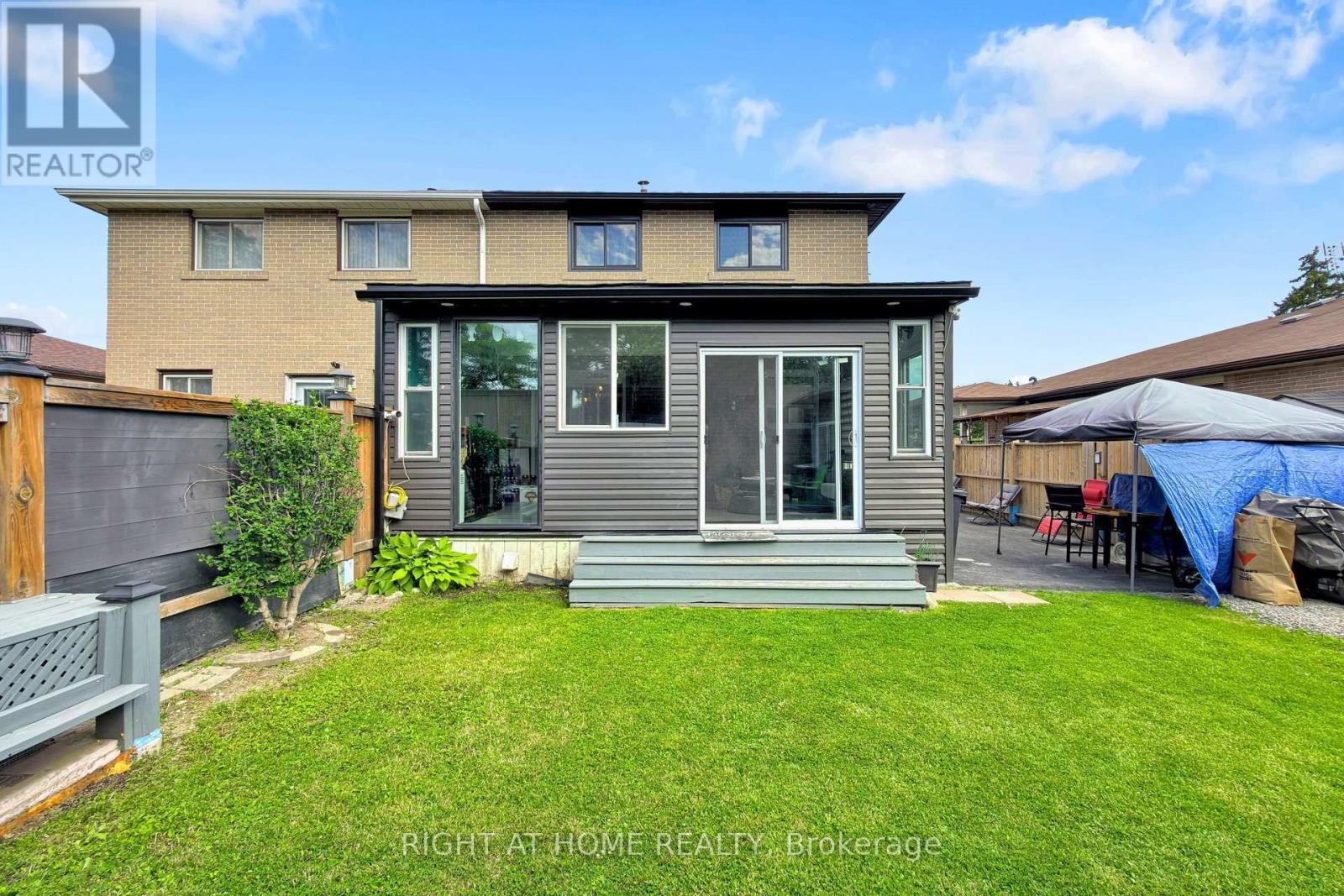 41 FLAMINGO CRESCENT - 42