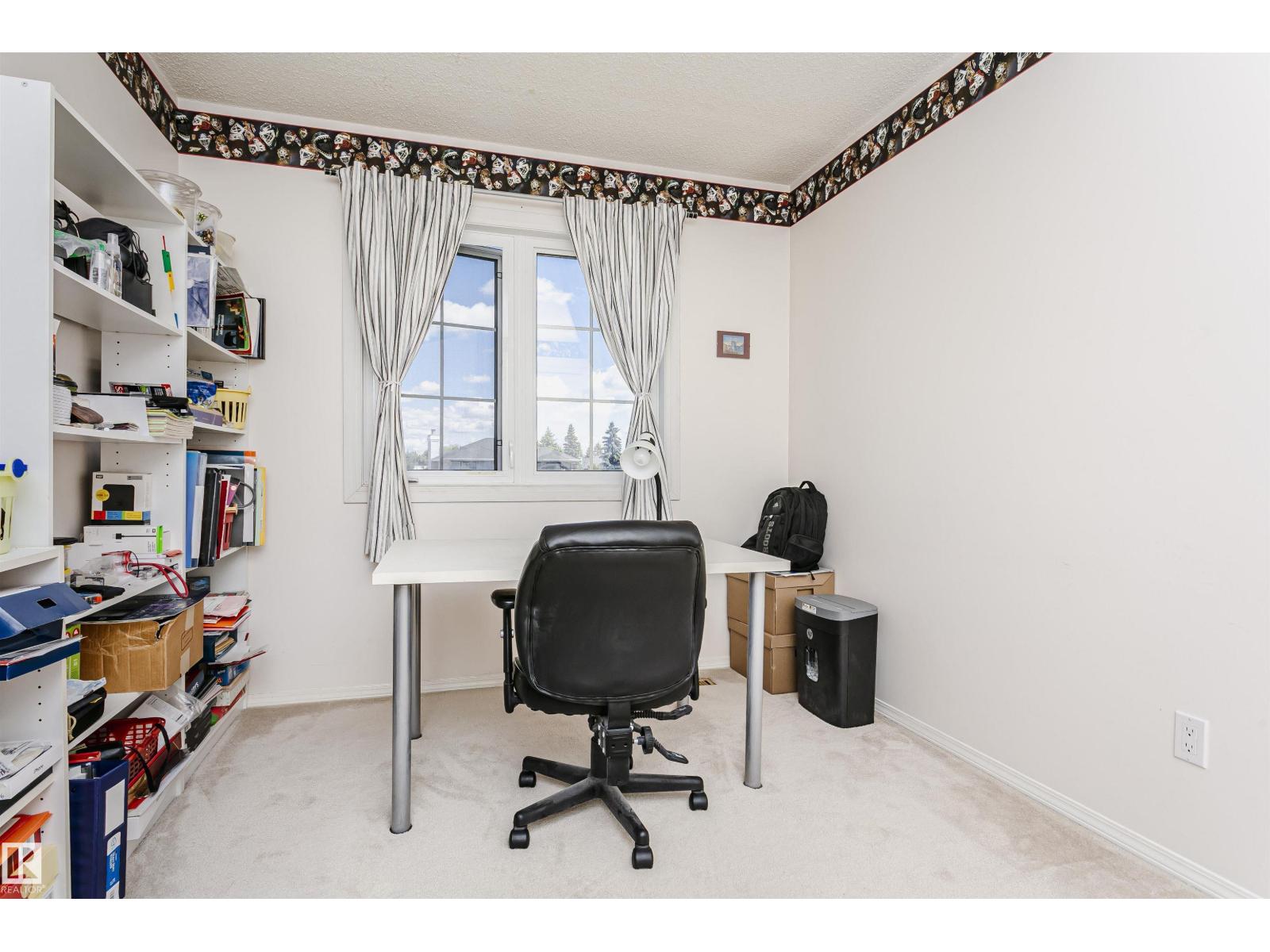 11023 11A AV NW - 25