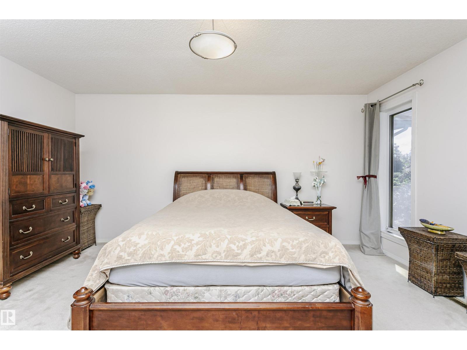 11023 11A AV NW - 30