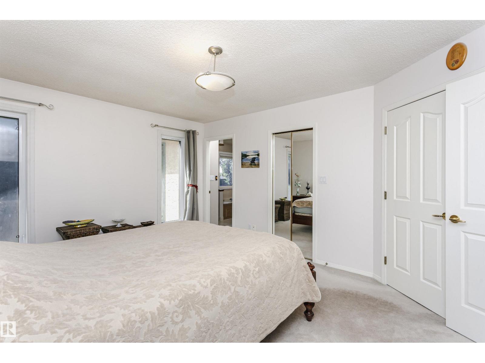 11023 11A AV NW - 31