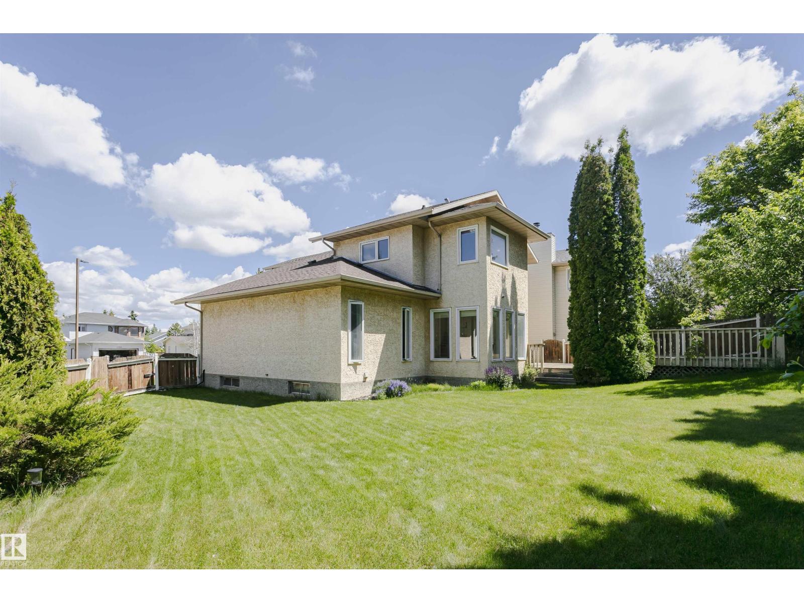 11023 11A AV NW - 44