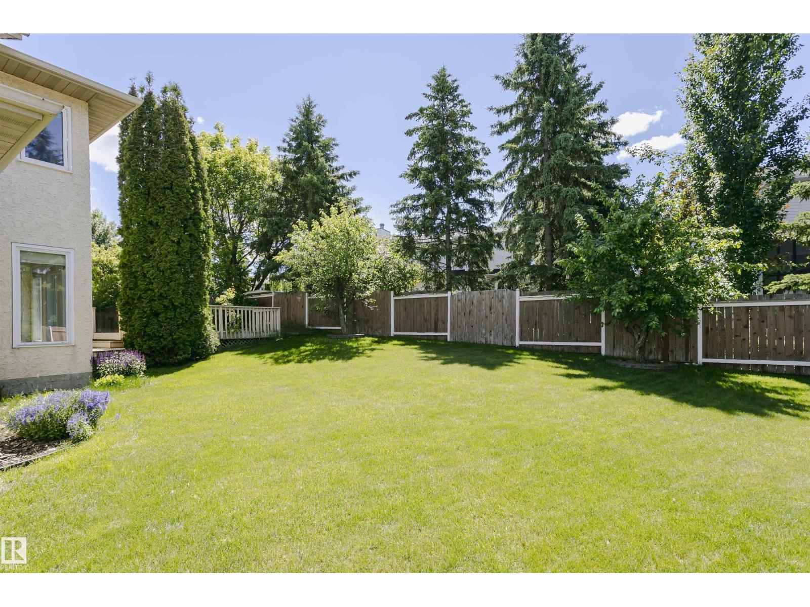 11023 11A AV NW - 45