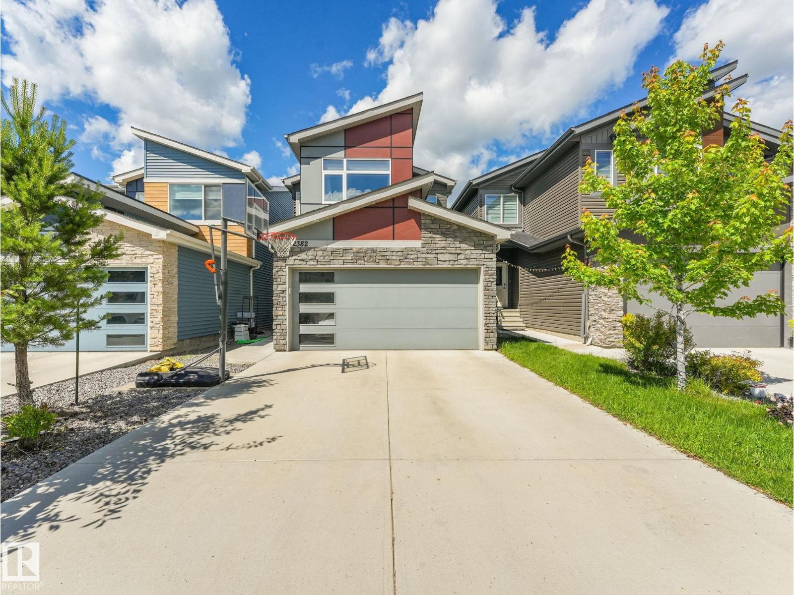 2382 KELLY CIRCLE SW, Keswick, Edmonton photo 2