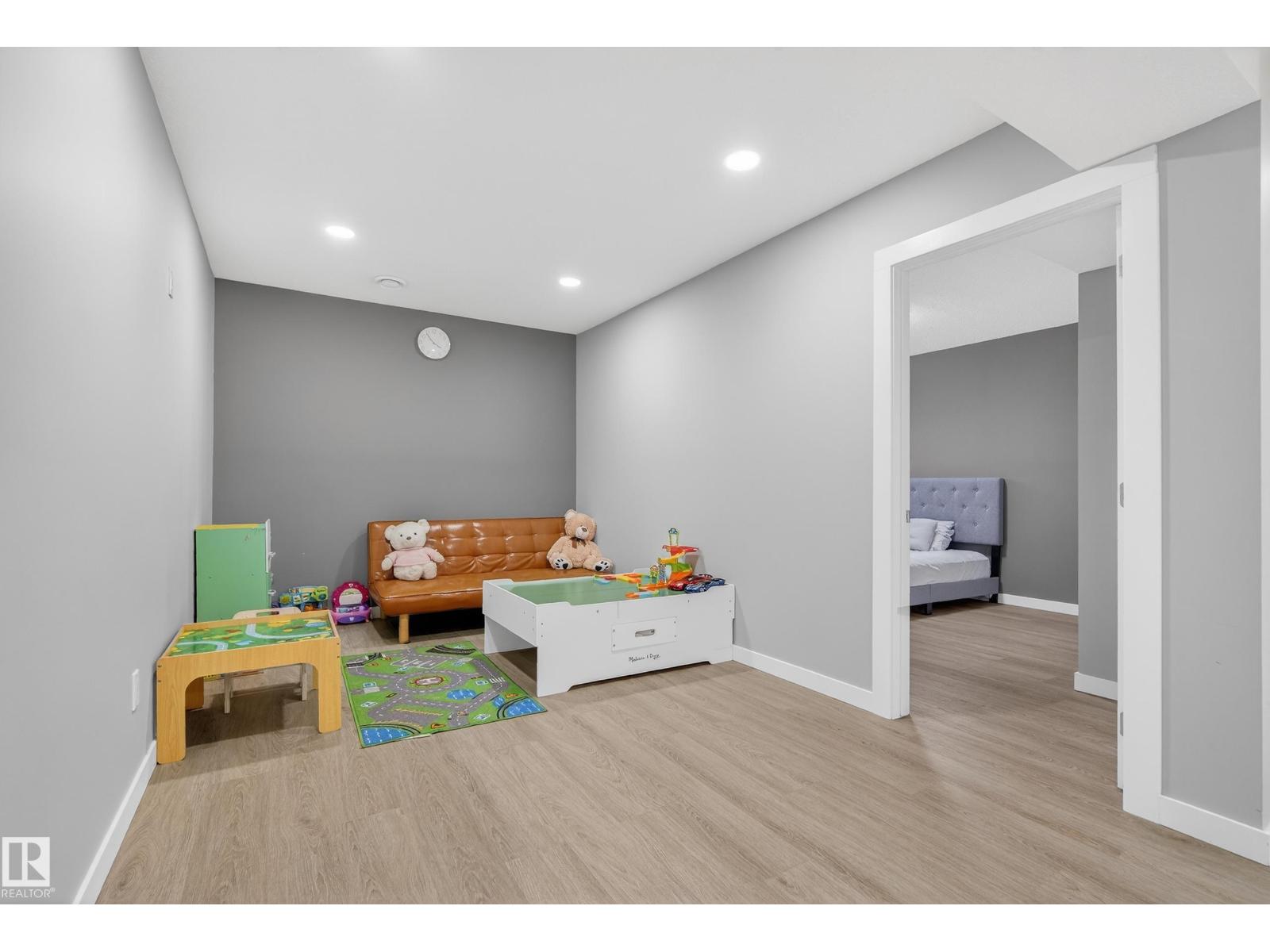2382 KELLY CIRCLE SW — photo 39