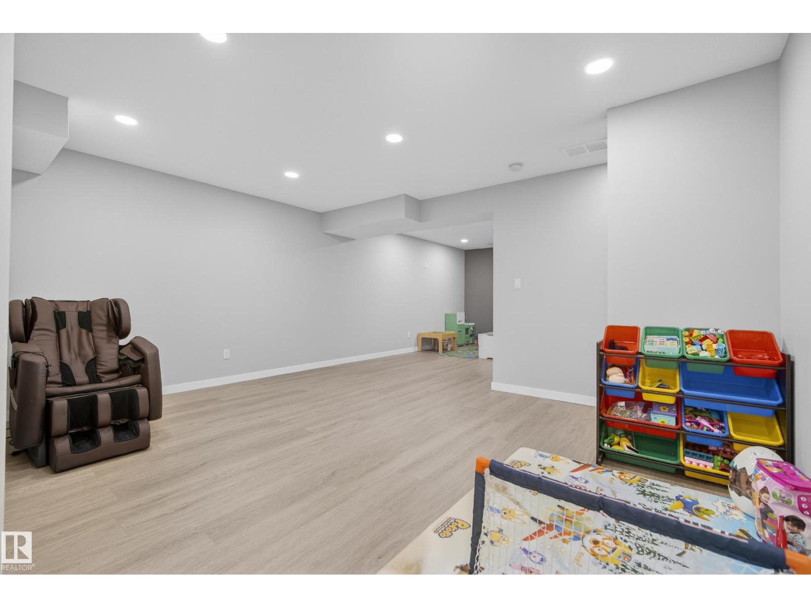 2382 KELLY CIRCLE SW — photo 41