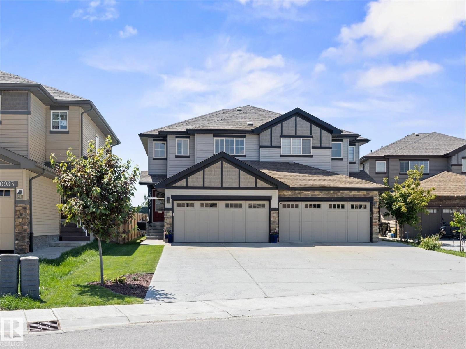 20935 95 AV NW - 1