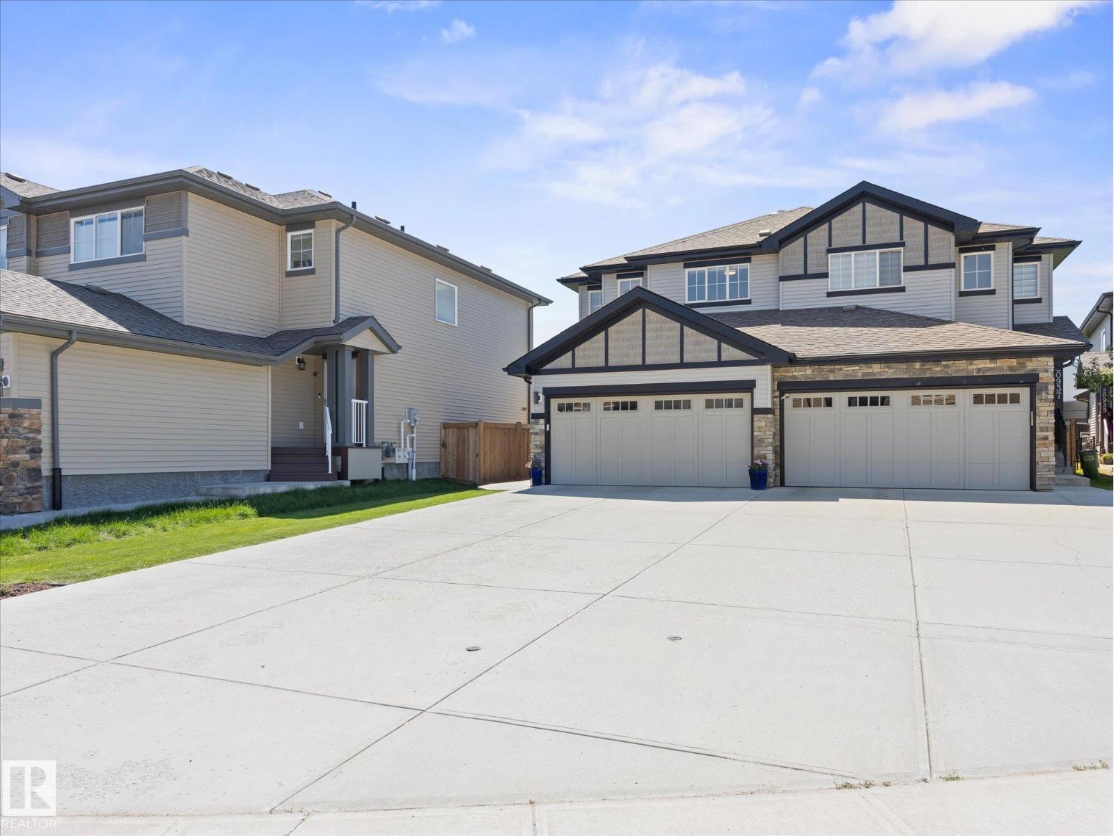 20935 95 AV NW - 2