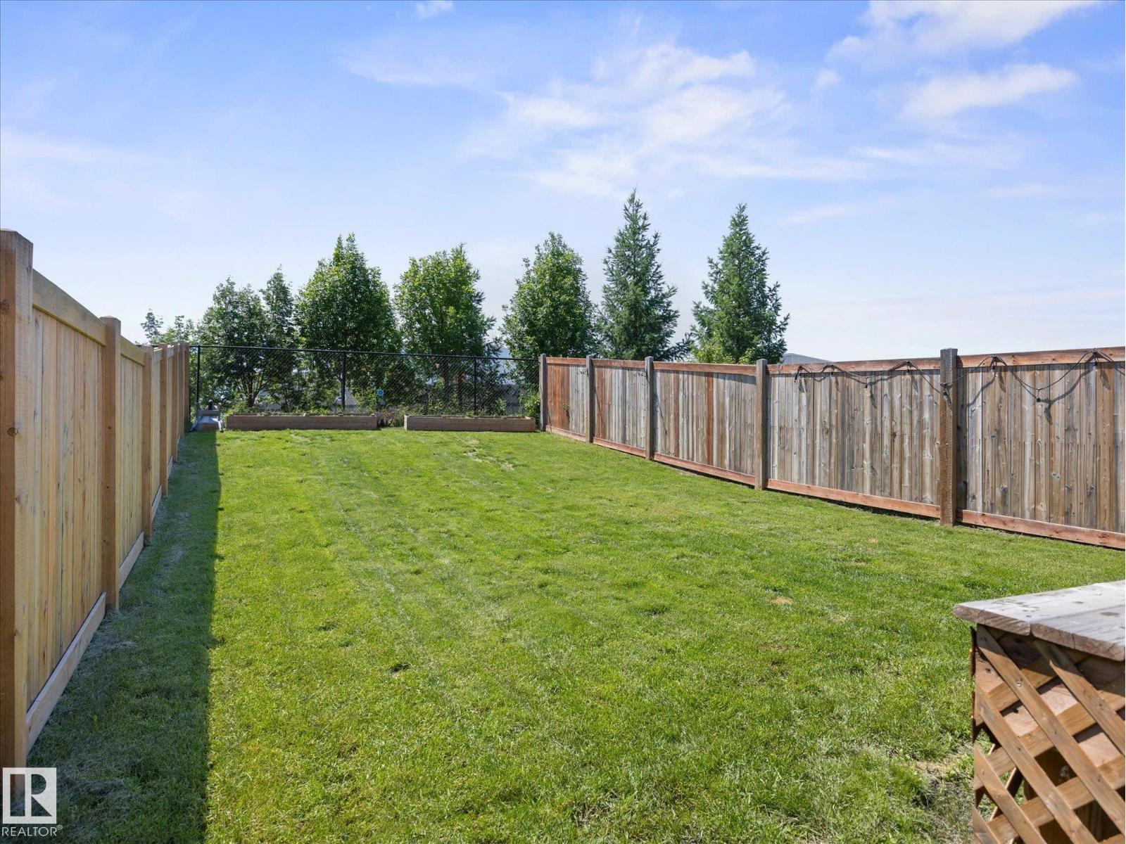 20935 95 AV NW - 31