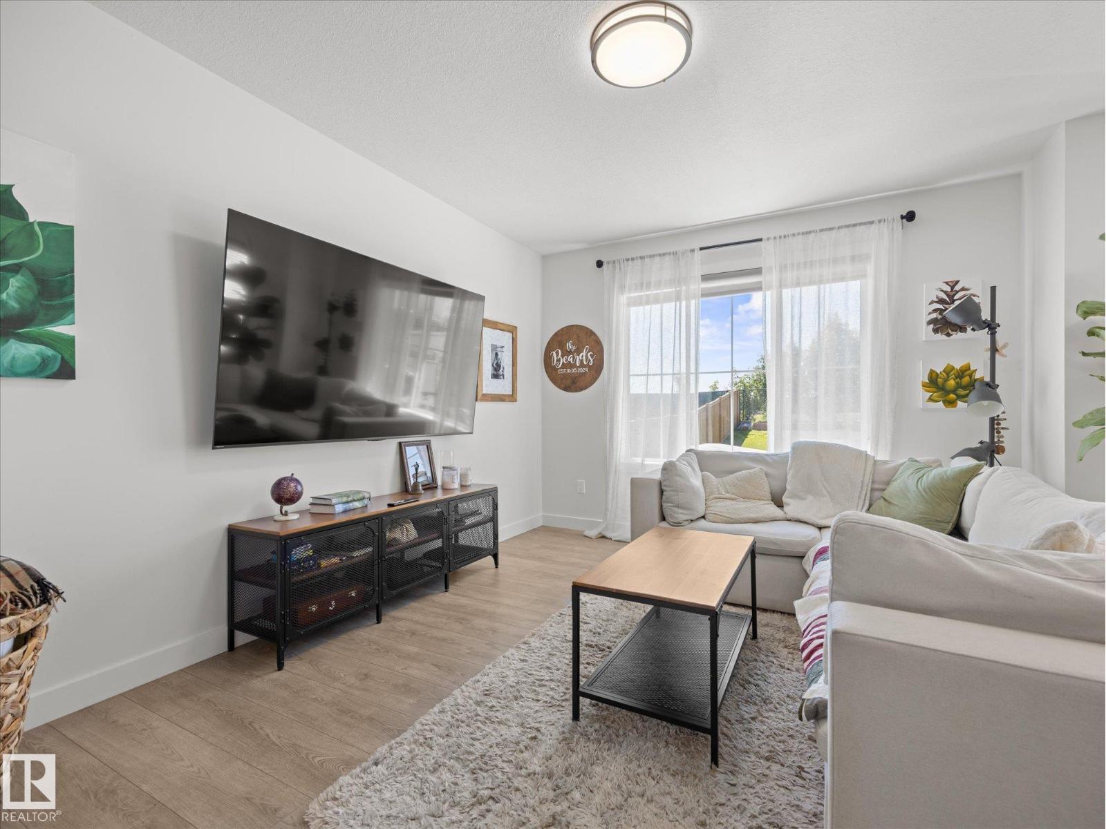 20935 95 AV NW - 7