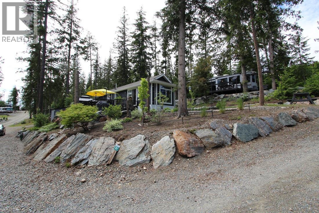 #98 5363 Squilax Anglemont Road - 19