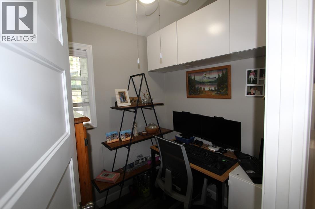#98 5363 Squilax Anglemont Road - 14