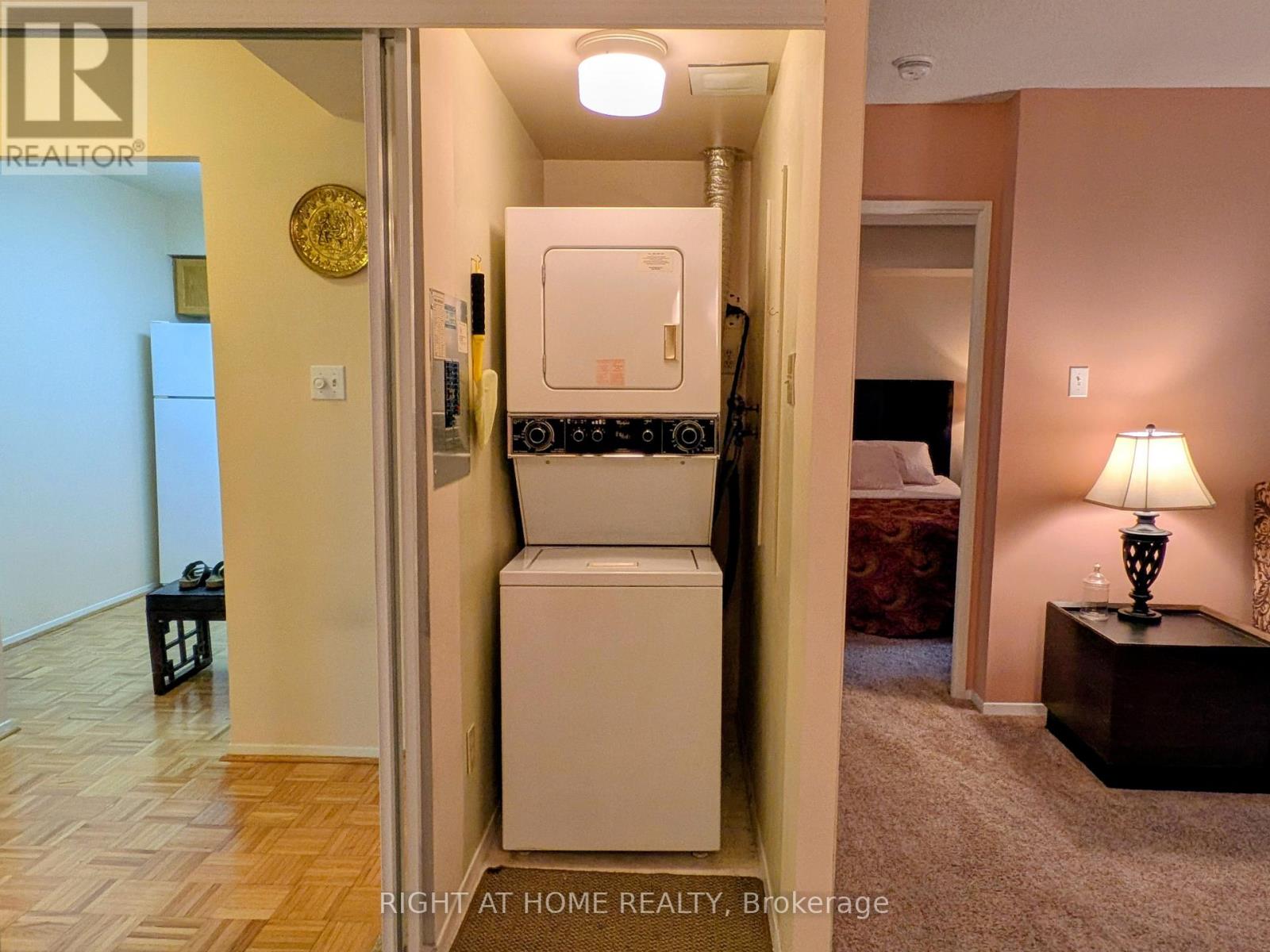 #226 1880 VALLEY FARM ROAD - 21