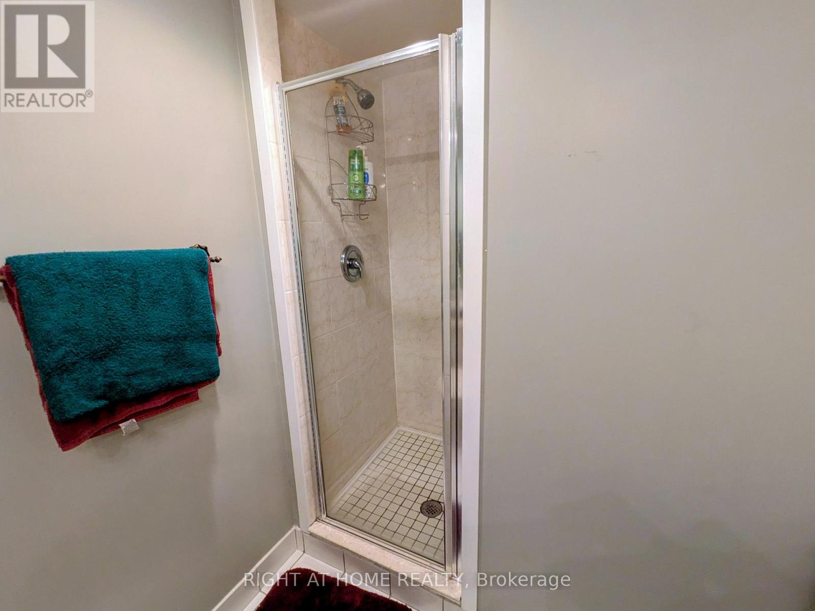 #226 1880 VALLEY FARM ROAD - 9