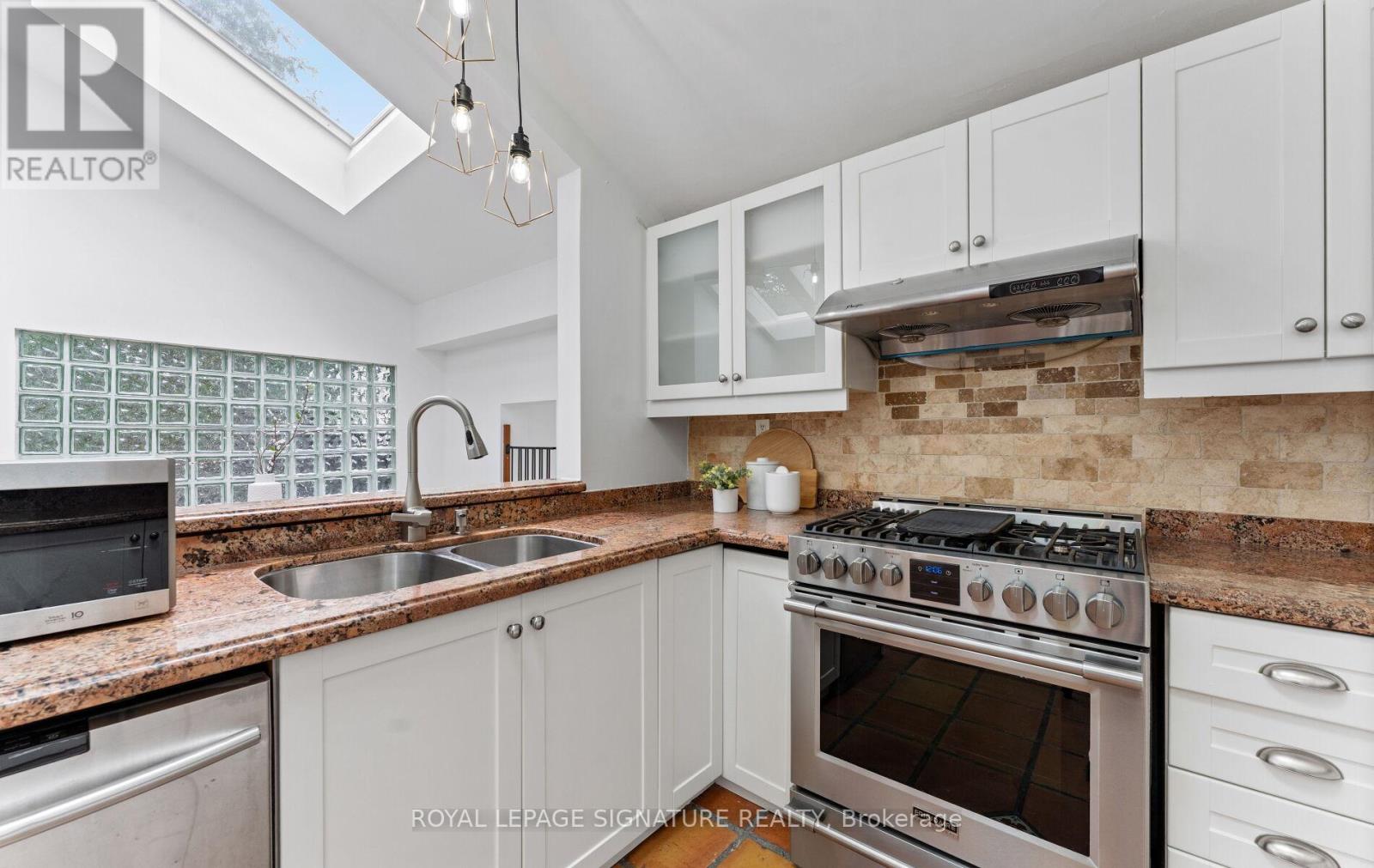 279 BIRKDALE ROAD - 13