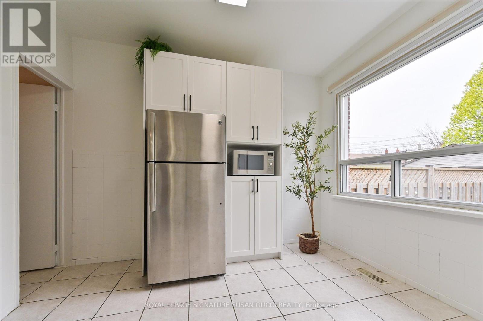 510 GLEBEHOLME BOULEVARD - 10