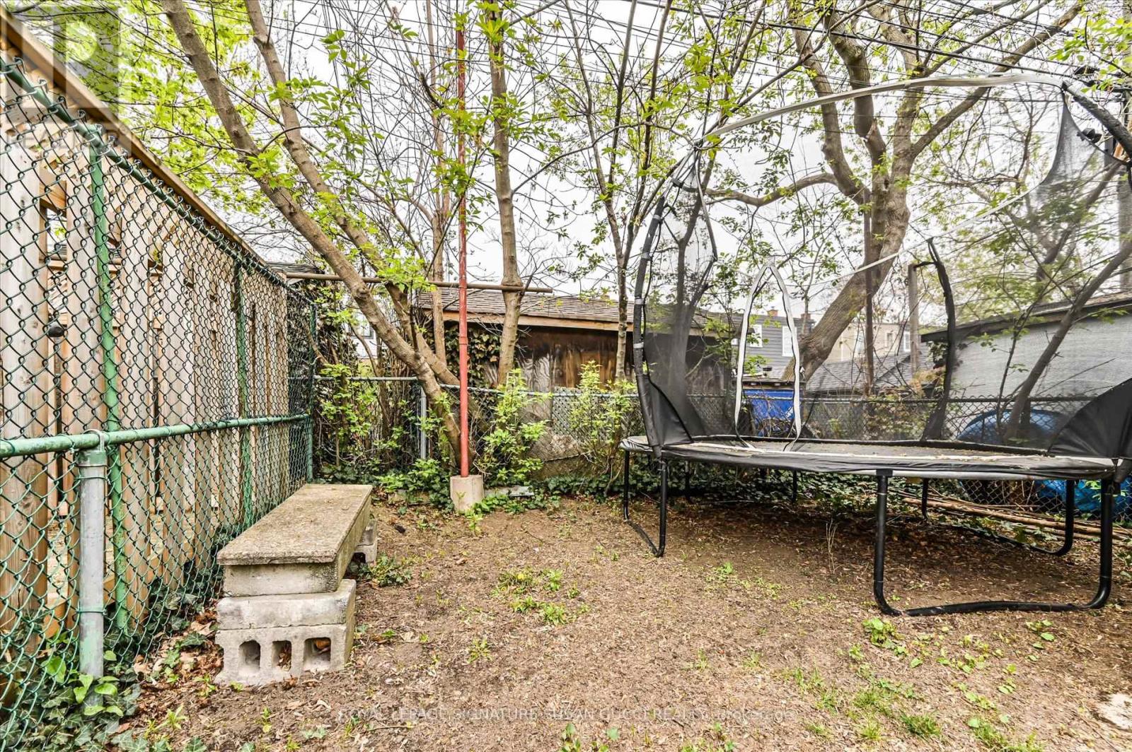 510 GLEBEHOLME BOULEVARD - 28