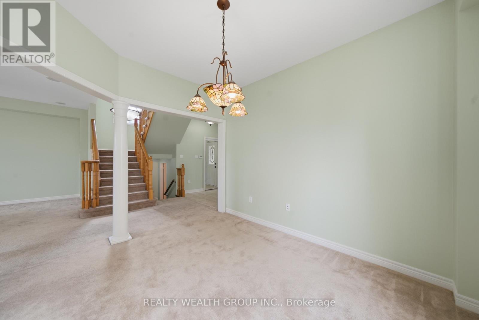 3 QUEENSPLATE DRIVE - 11