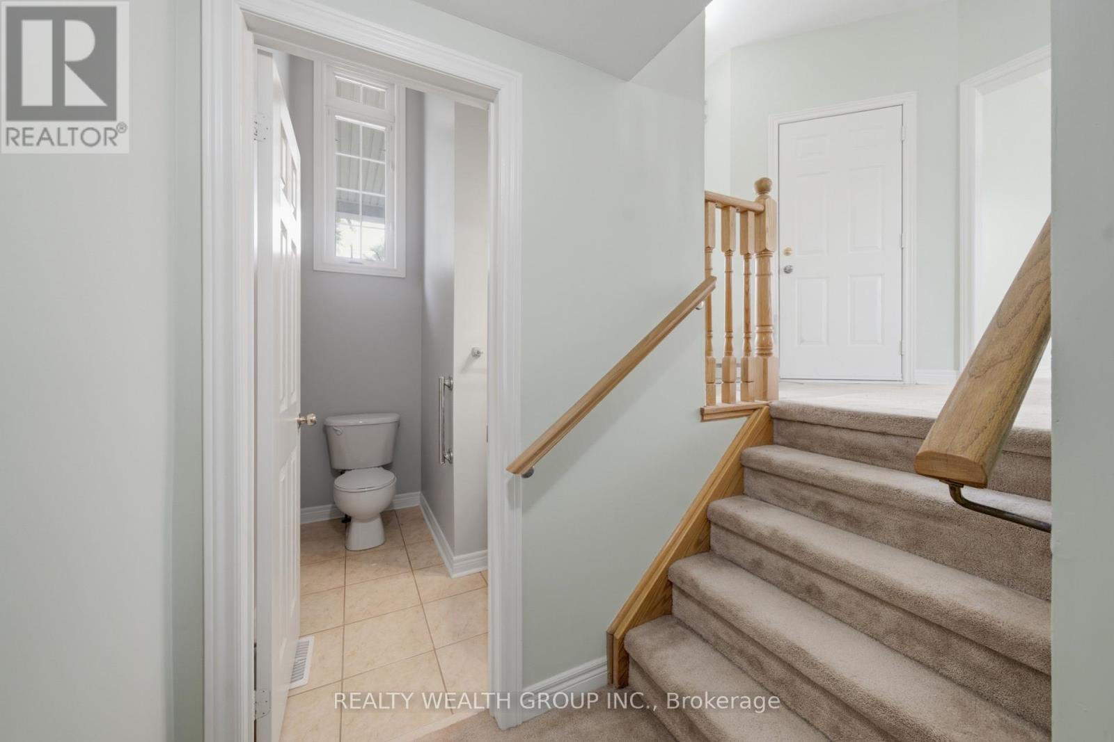 3 QUEENSPLATE DRIVE - 24