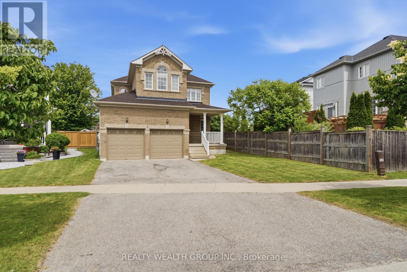 3 QUEENSPLATE DRIVE - 3