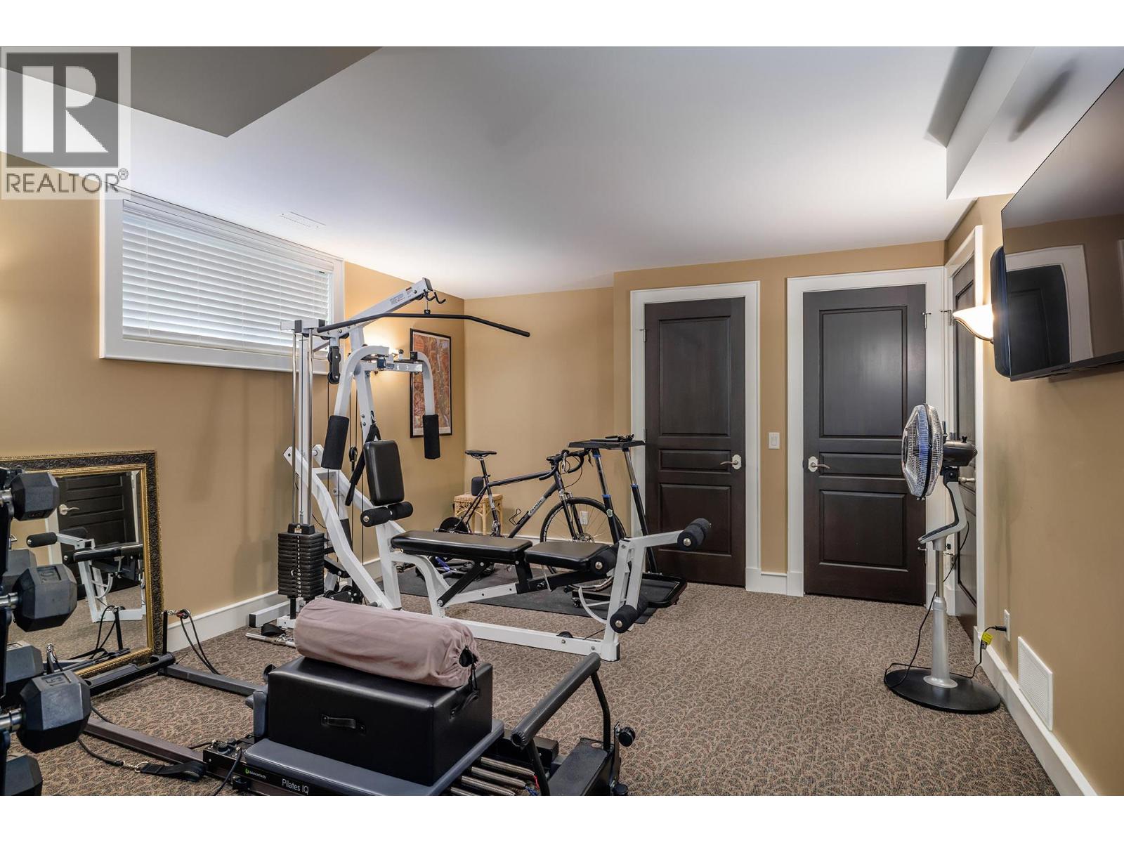 983 Westpoint Drive, Kelowna