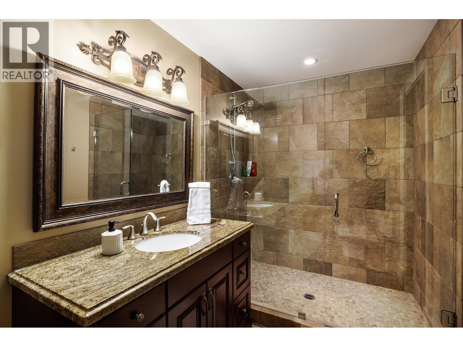 983 Westpoint Drive, Kelowna