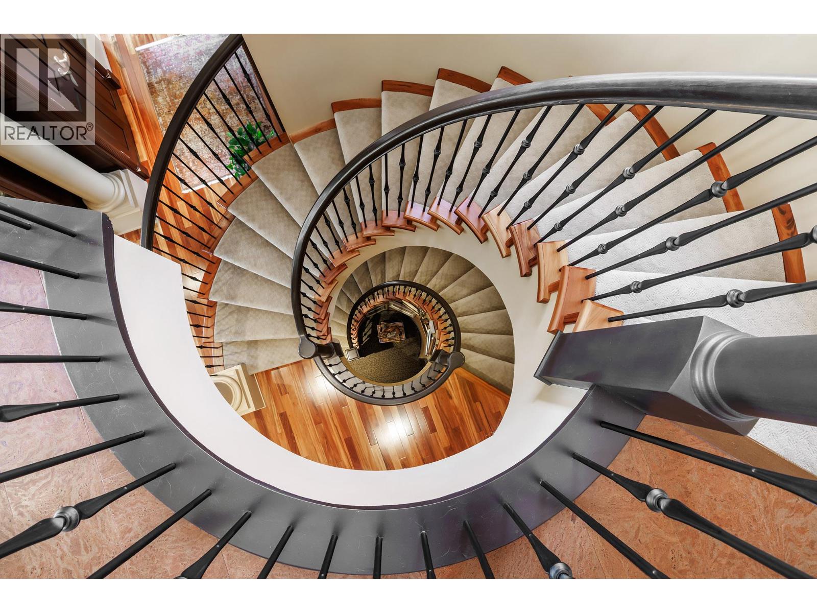 983 Westpoint Drive, Kelowna